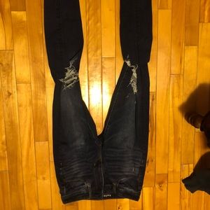 Ripped AE Skinny Jeans